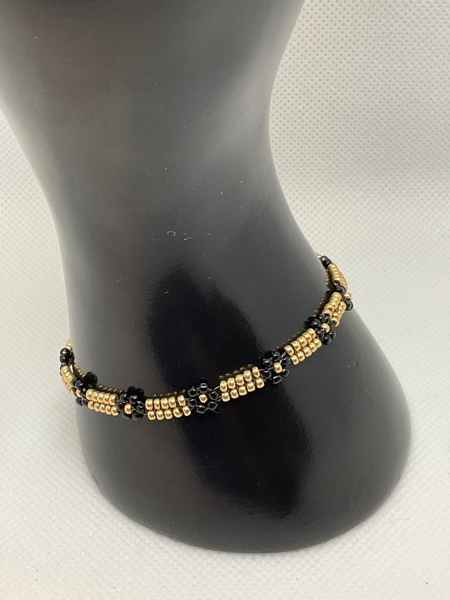 Flower seed bead bracelet