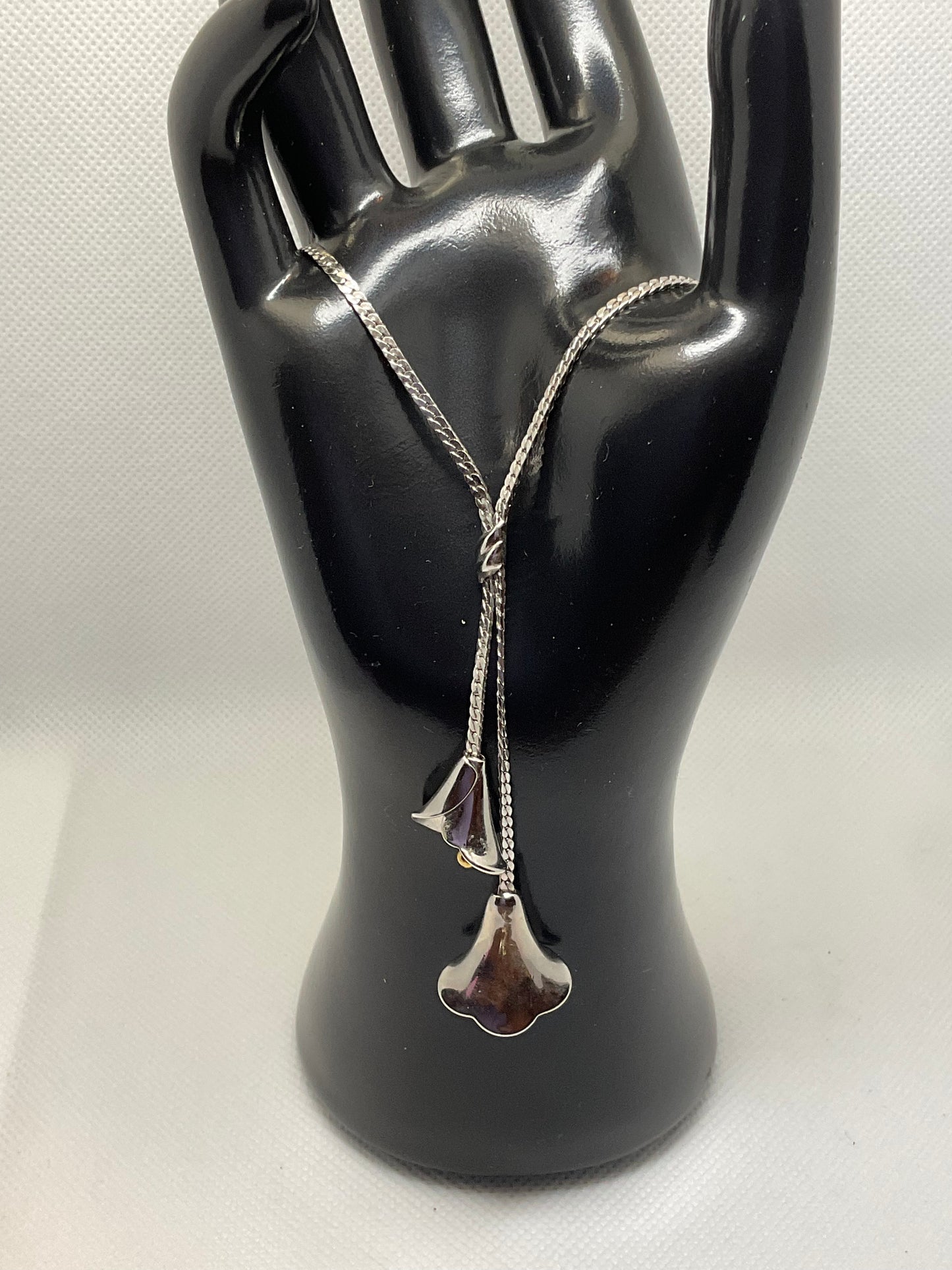 Avon Vintage Silver Cala Lily necklace