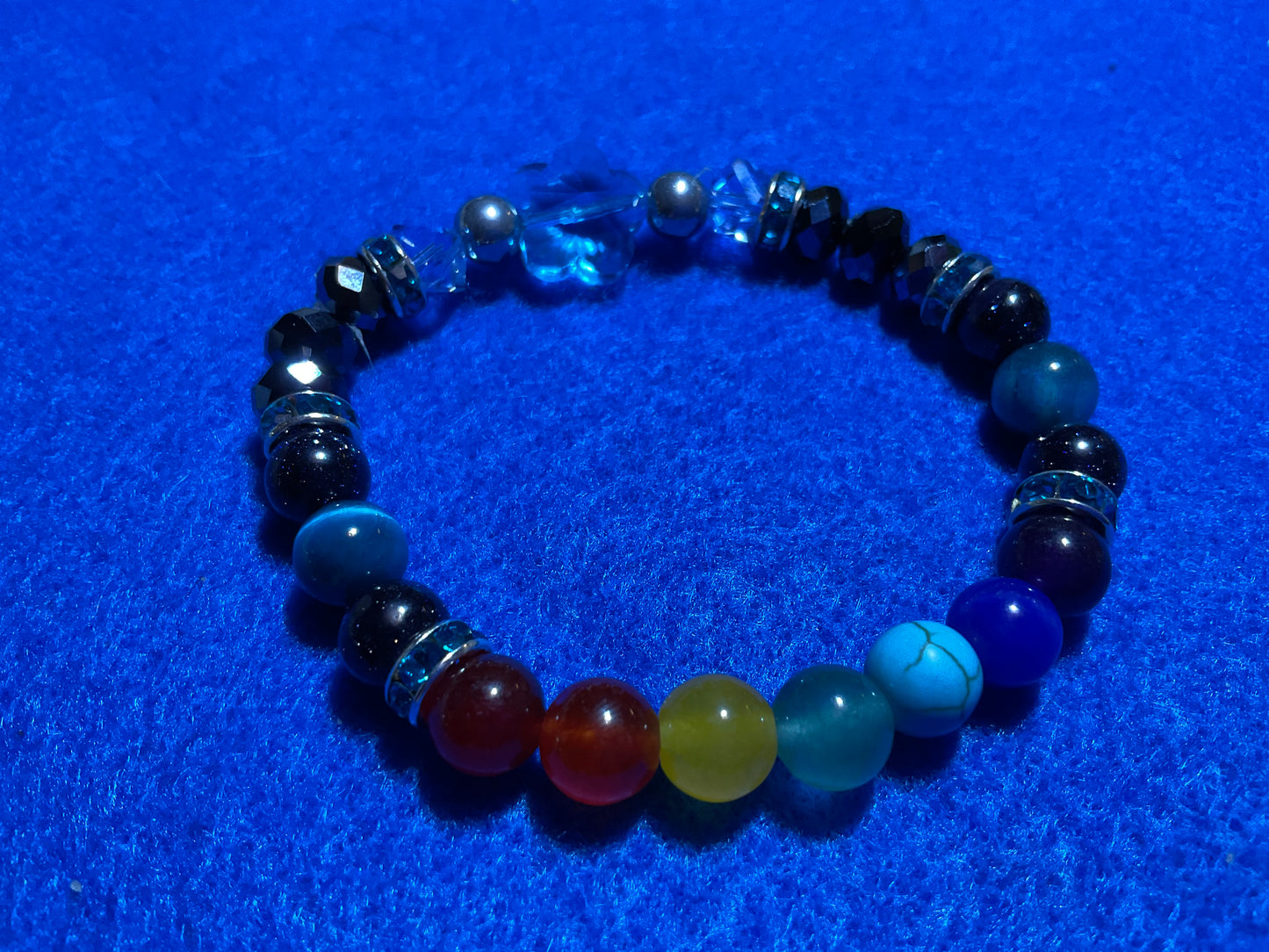 Flower & Chakra Gemstones stretch bracelet