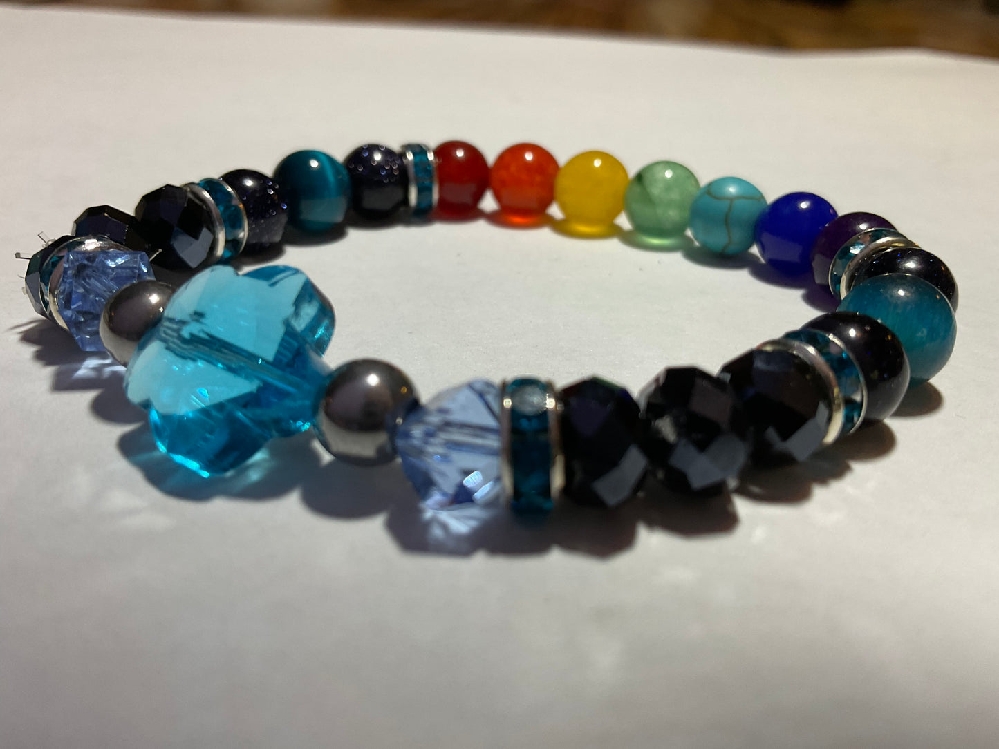 Flower & Chakra Gemstones stretch bracelet