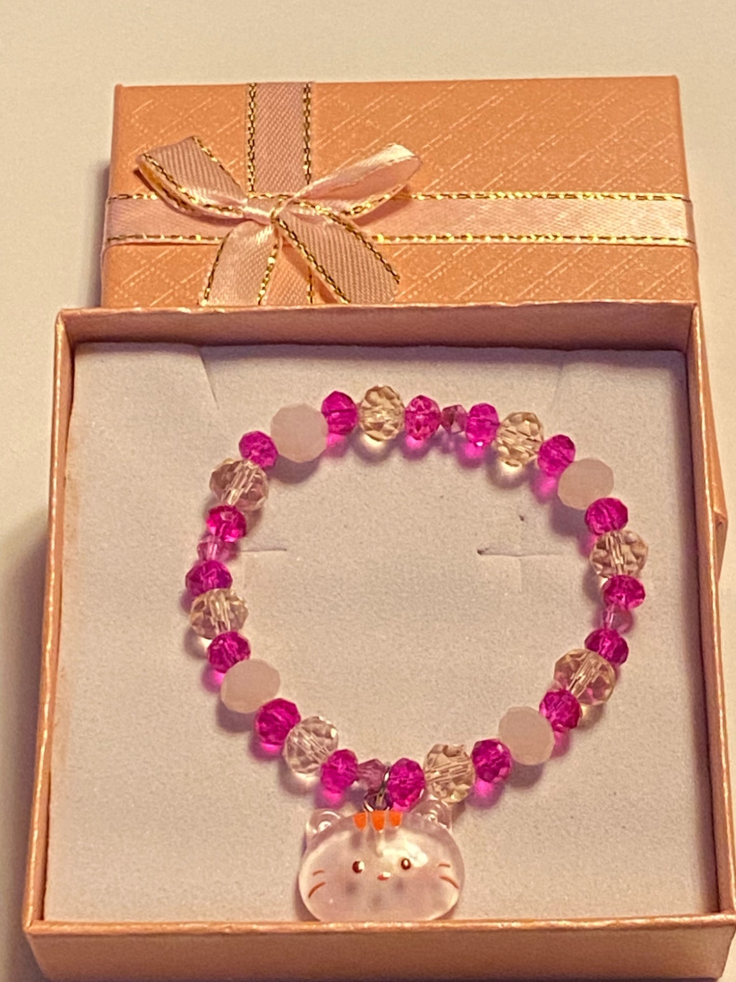 Adorable cat glamorous pink Crystal beaded stretch bracelet! So cute!