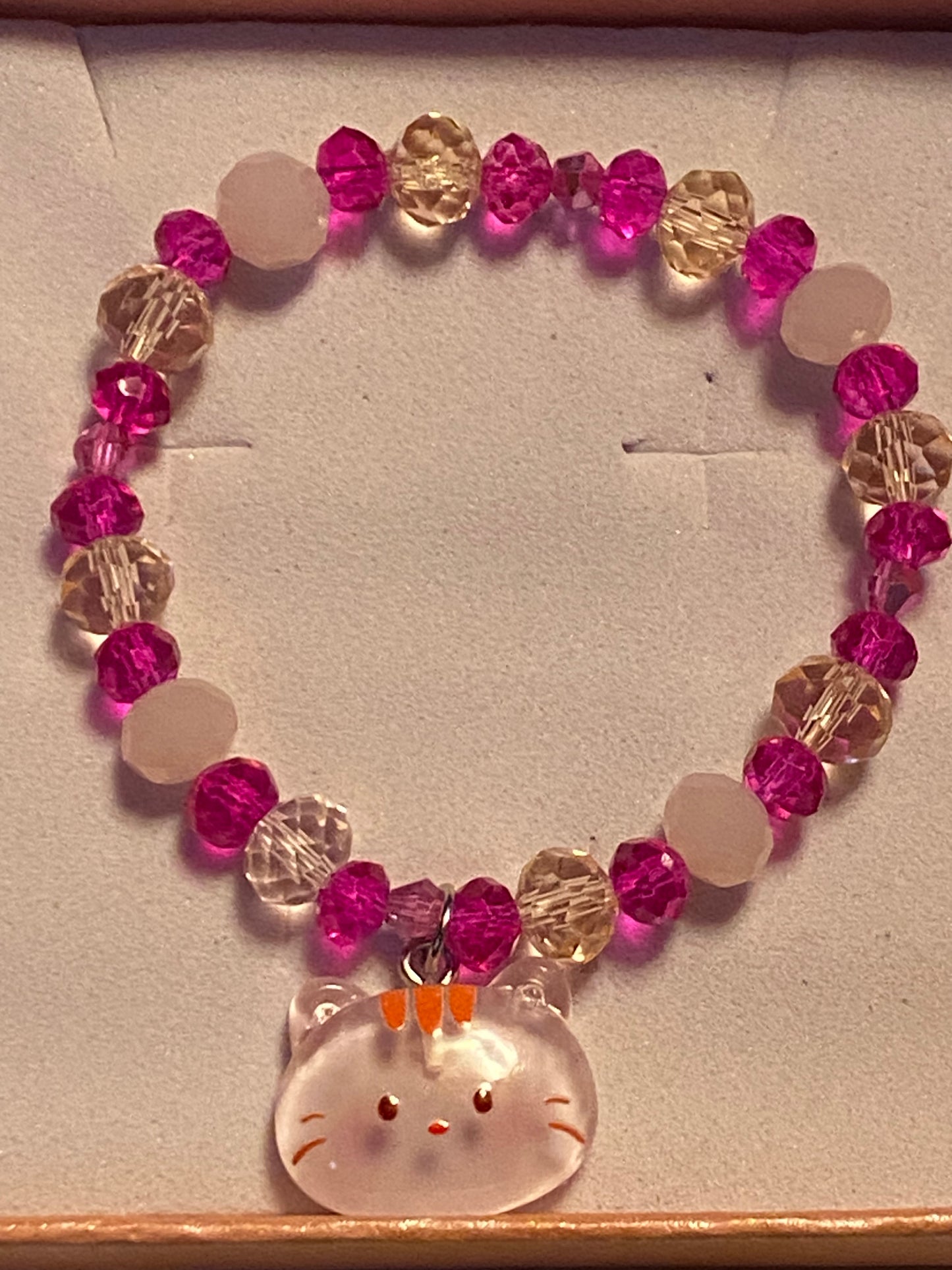 Adorable cat glamorous pink Crystal beaded stretch bracelet! So cute!