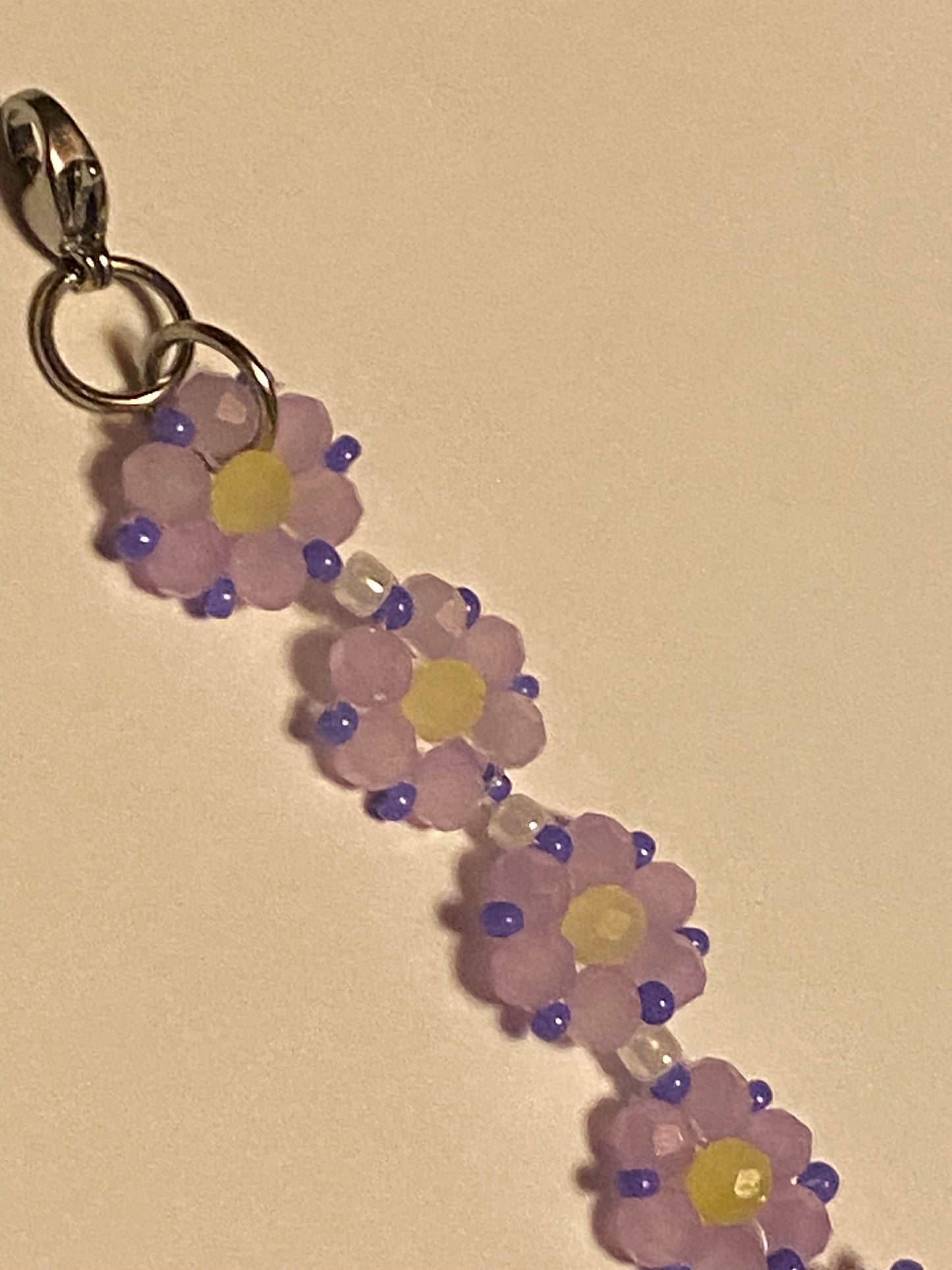 Pretty Pastel Purple Crystal Flower Beaded Bracelet