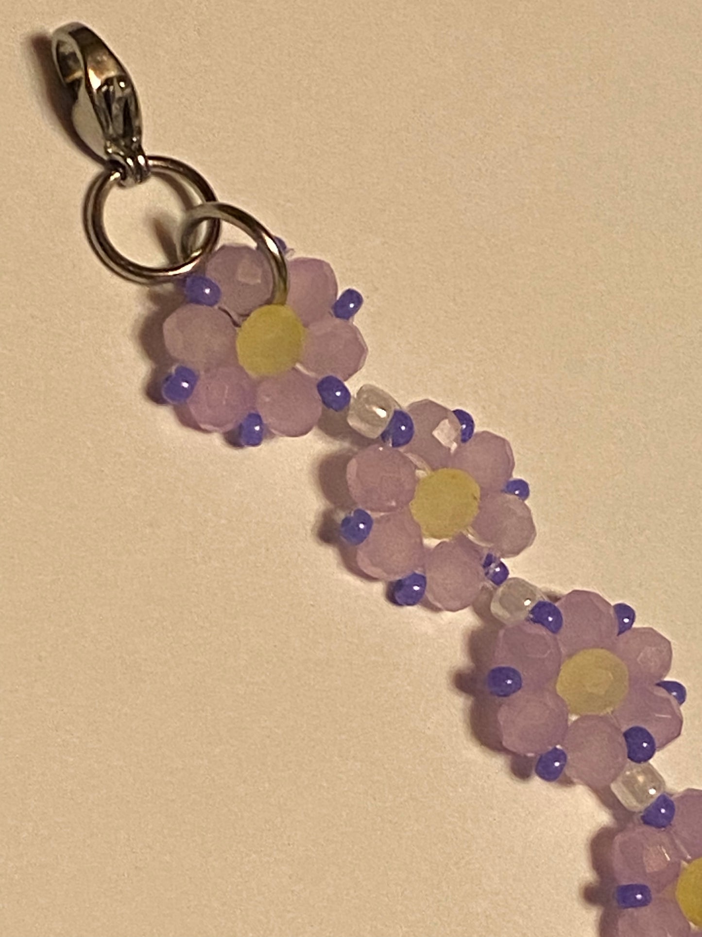 Pretty Pastel Purple Crystal Flower Beaded Bracelet