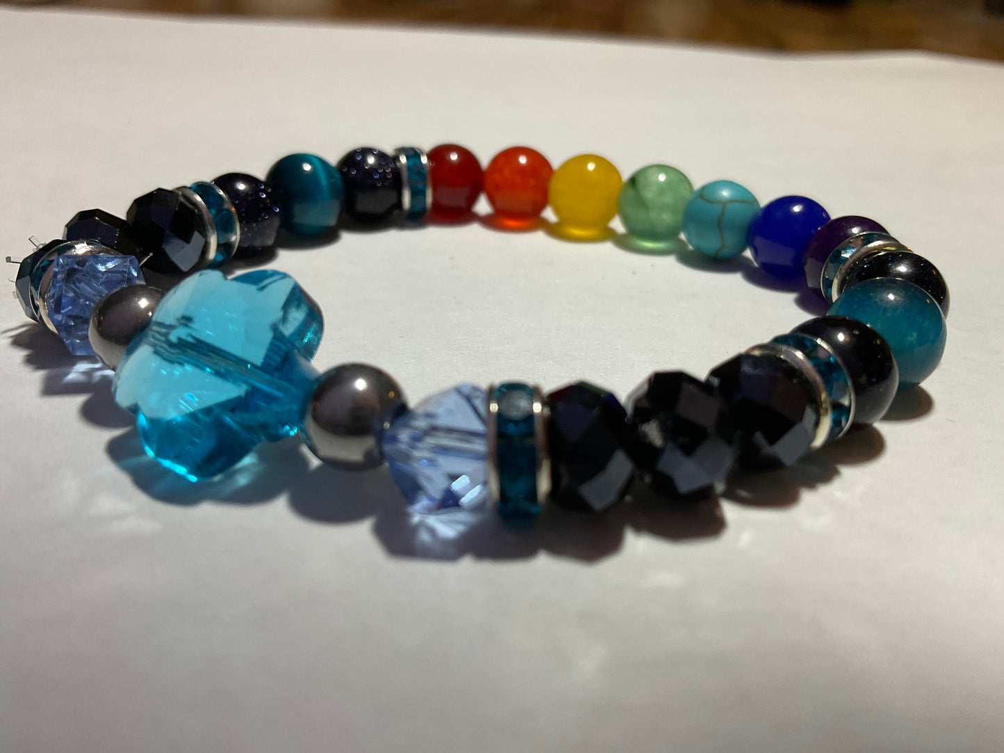 Flower & Chakra Gemstones stretch bracelet